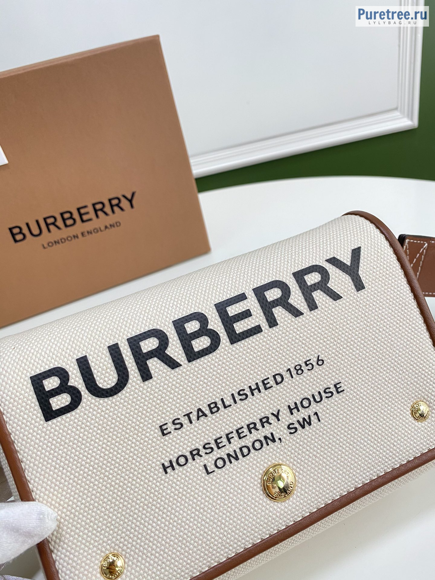 BURBERRY Small Horseferry Crossbody Bag - 18 x 8 x 12cm