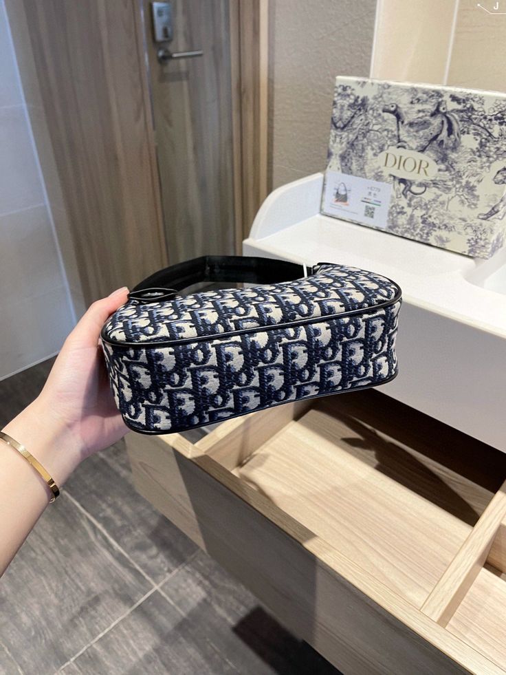 New Arrival Bags DIR 317 22 x 7 x 13 cm 8.8 x 2,8 x 5,2 inches