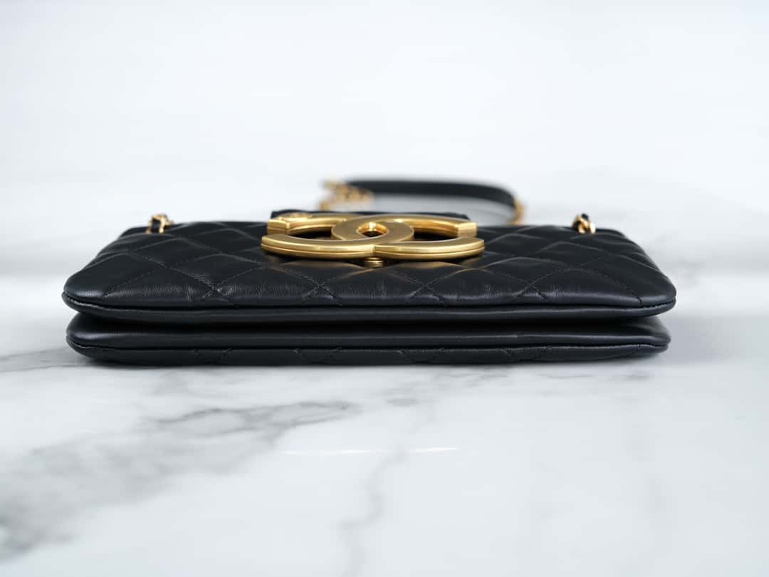 ππππ‘ππ πππ Vintage Logo Quilted Lambskin Shoulder Bag 11.5x24x4.5cm