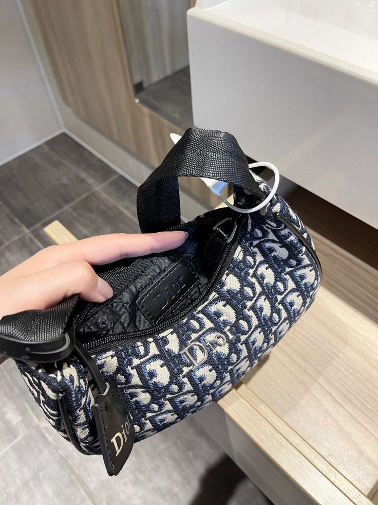New Arrival Bags DIR 317 22 x 7 x 13 cm 8.8 x 2,8 x 5,2 inches