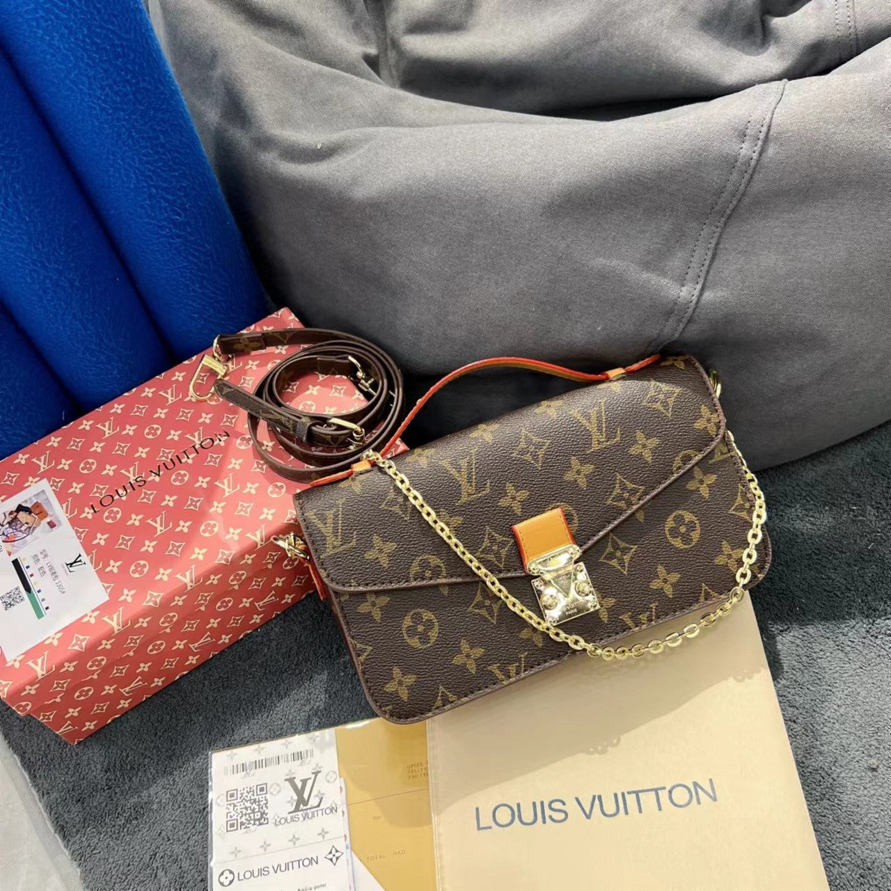 Lo vu messenger bag with long shoulder strap